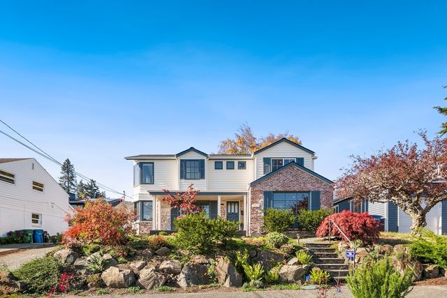 3027 38th Avenue W, Seattle, WA 98199