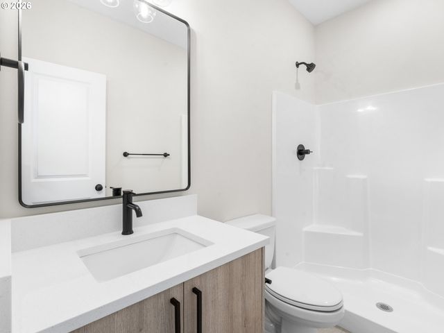 8628 Sw 21st Ave 2, Portland, OR 97213