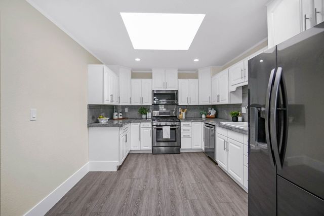 1144 El Dorado Dr, Livermore, CA 94550