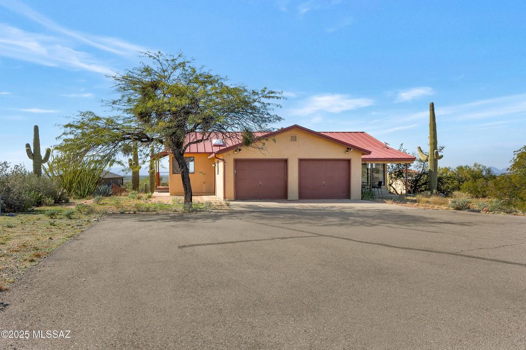 4050 S Melpomene Way, Tucson, AZ 85730