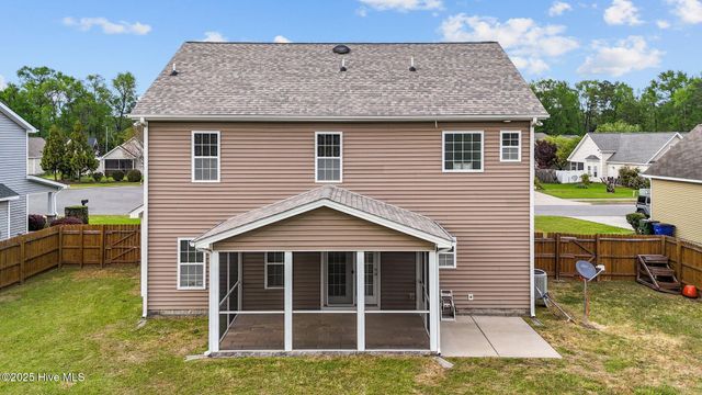 621 Cheltenham Drive, Greenville, NC 27834