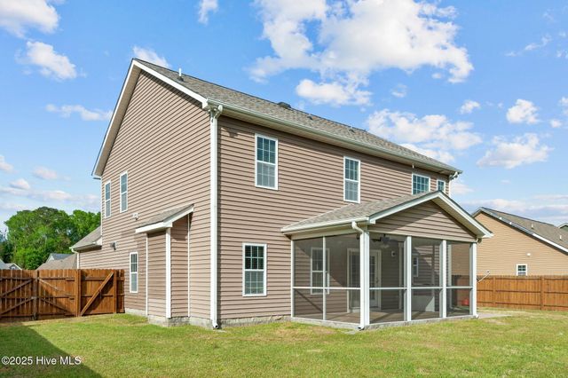 621 Cheltenham Drive, Greenville, NC 27834