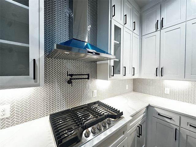 2770 Moffatt Avenue, Dallas, TX 75216