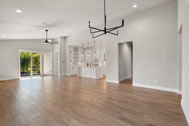 2770 Moffatt Avenue, Dallas, TX 75216