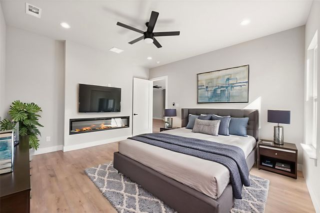 2770 Moffatt Avenue, Dallas, TX 75216