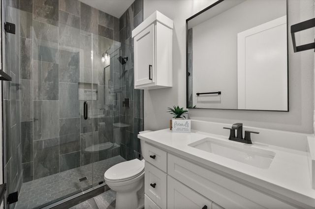 2770 Moffatt Avenue, Dallas, TX 75216