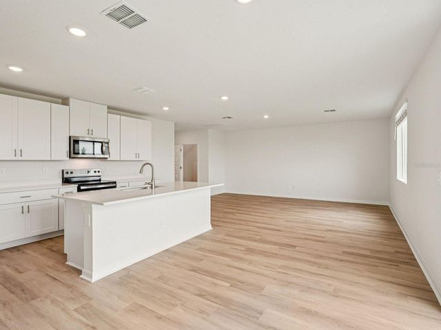 1737 BREKEY WAY, Zephyrhills, FL 33541