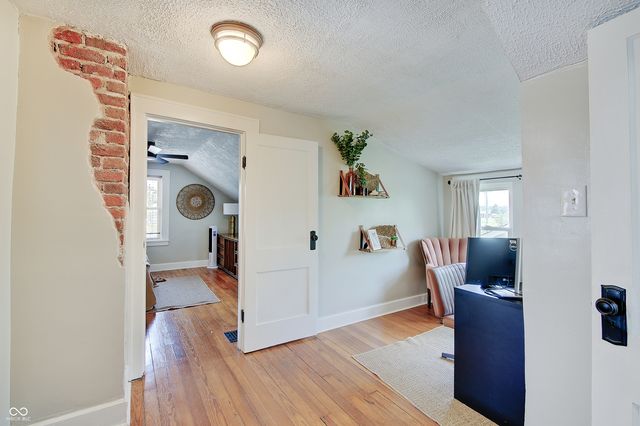 238 N 17th Avenue, Beech Grove, IN 46107