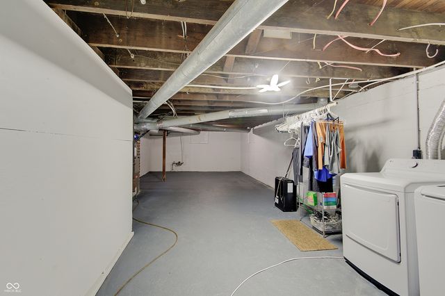 238 N 17th Avenue, Beech Grove, IN 46107