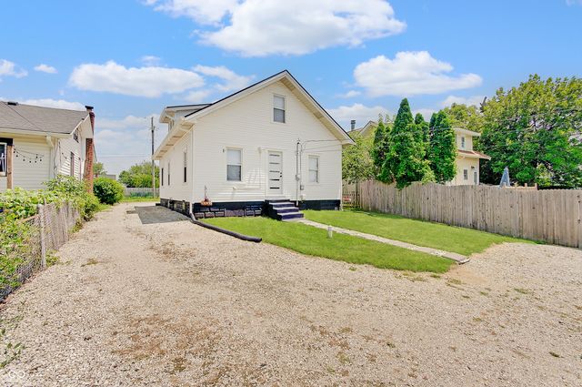 238 N 17th Avenue, Beech Grove, IN 46107