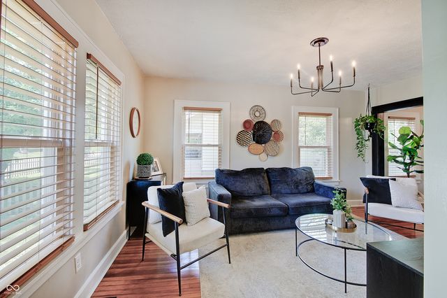 238 N 17th Avenue, Beech Grove, IN 46107