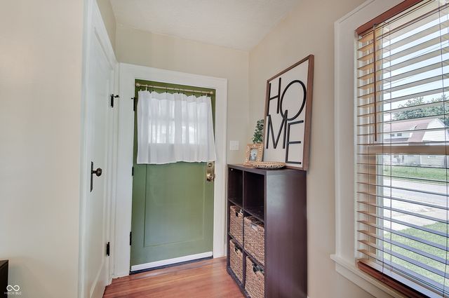 238 N 17th Avenue, Beech Grove, IN 46107