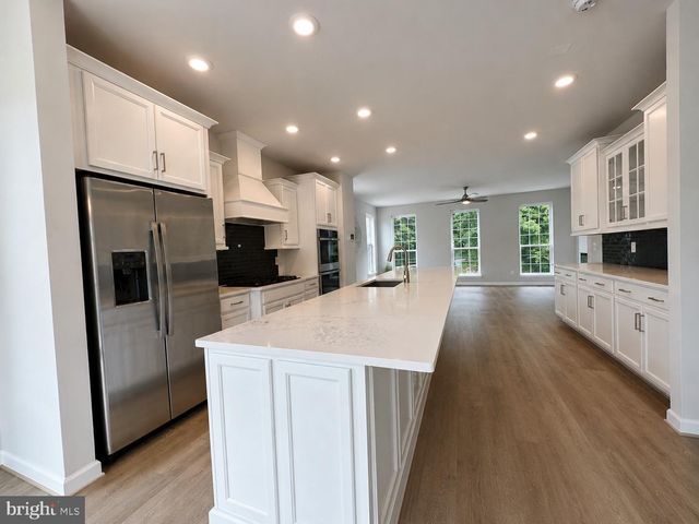 4432 FAIR LAKES CT, Fairfax, VA 22033