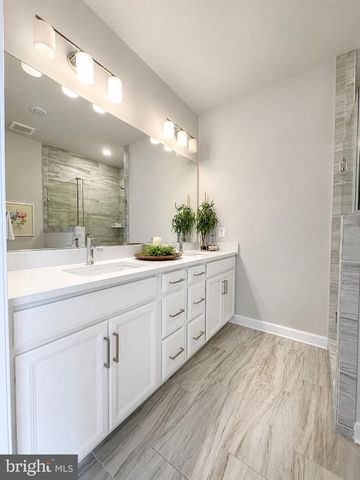4432 FAIR LAKES CT, Fairfax, VA 22033