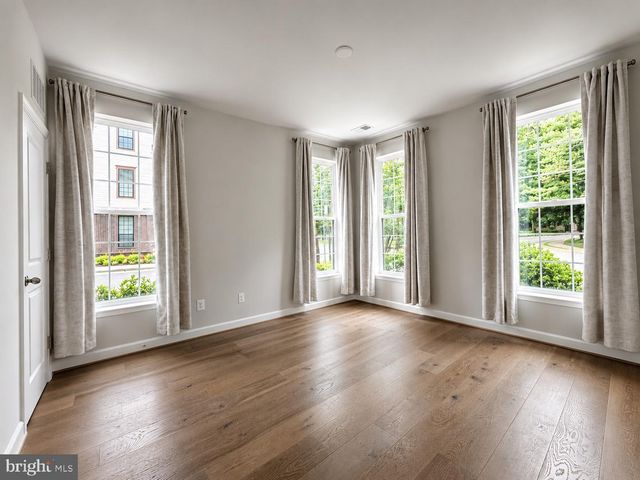 4432 FAIR LAKES CT, Fairfax, VA 22033