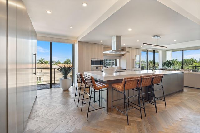 124 HENDRICKS Isle PH401, Fort Lauderdale, FL 33301