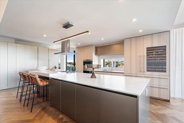 124 HENDRICKS Isle PH401, Fort Lauderdale, FL 33301