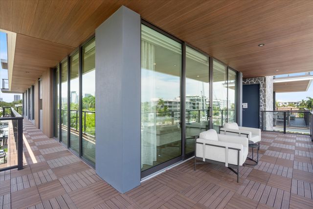 124 HENDRICKS Isle PH401, Fort Lauderdale, FL 33301