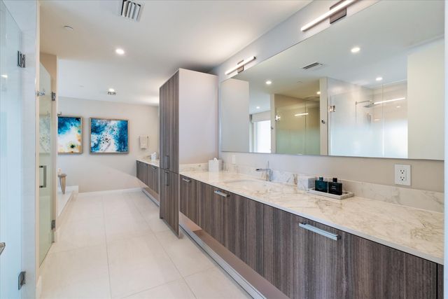 124 HENDRICKS Isle PH401, Fort Lauderdale, FL 33301
