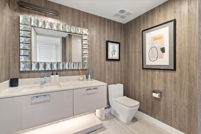 124 HENDRICKS Isle PH401, Fort Lauderdale, FL 33301