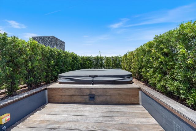 124 HENDRICKS Isle PH401, Fort Lauderdale, FL 33301