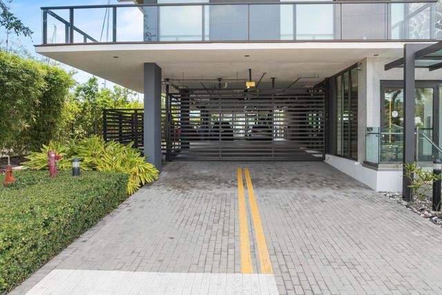124 HENDRICKS Isle PH401, Fort Lauderdale, FL 33301