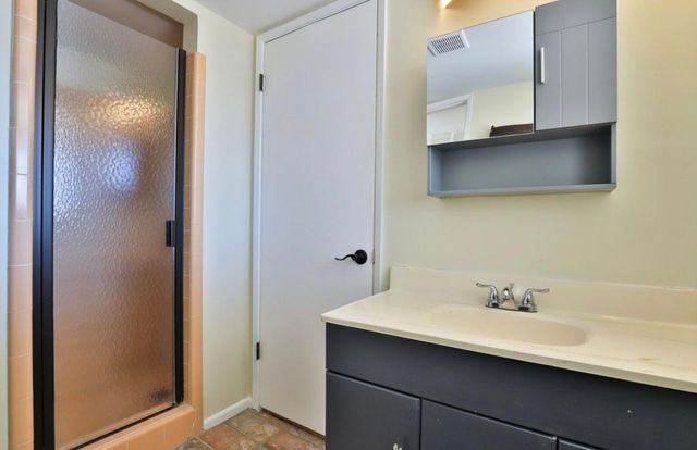 2421 W ANDERSON Avenue, Phoenix, AZ 85023