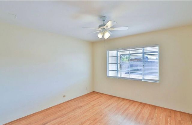 2421 W ANDERSON Avenue, Phoenix, AZ 85023