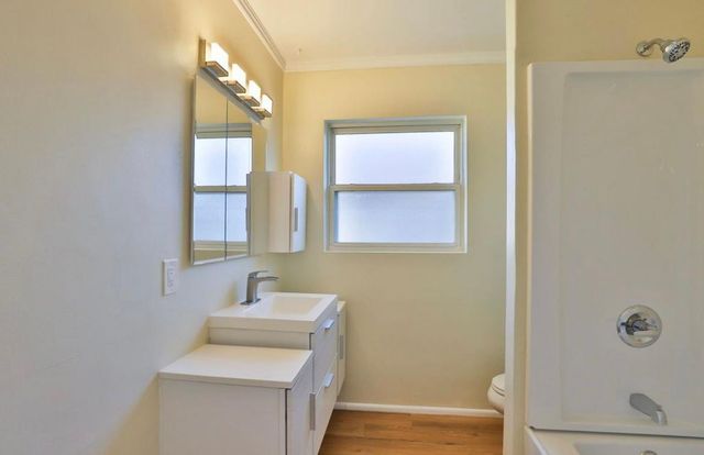 2421 W ANDERSON Avenue, Phoenix, AZ 85023
