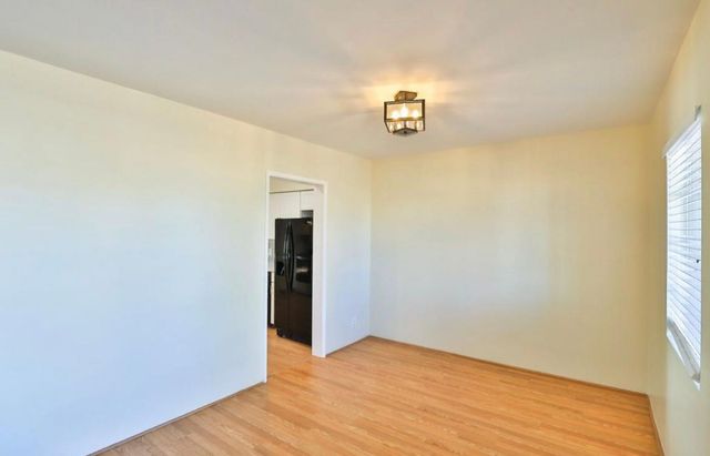 2421 W ANDERSON Avenue, Phoenix, AZ 85023
