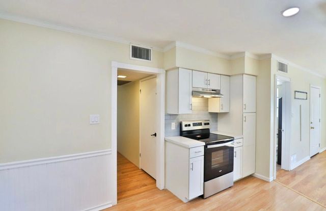 2421 W ANDERSON Avenue, Phoenix, AZ 85023