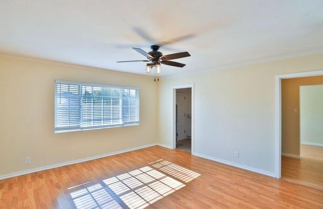 2421 W ANDERSON Avenue, Phoenix, AZ 85023