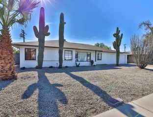 2421 W ANDERSON Avenue, Phoenix, AZ 85023