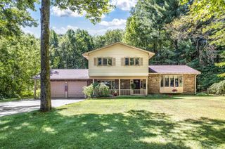 305 Huntington Road, Houghton Lake, MI 48629