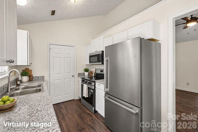 5718 Kirkdale Court, Charlotte, NC 28208