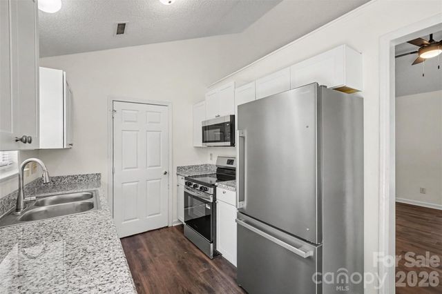 5718 Kirkdale Court, Charlotte, NC 28208