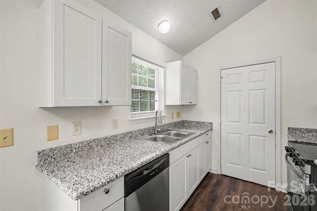 5718 Kirkdale Court, Charlotte, NC 28208