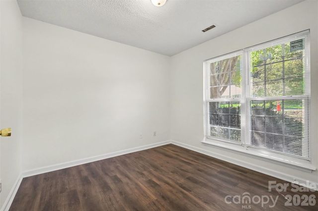 5718 Kirkdale Court, Charlotte, NC 28208