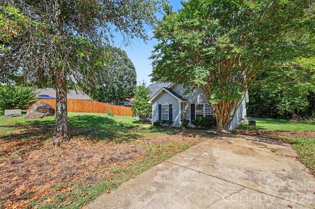 5718 Kirkdale Court, Charlotte, NC 28208