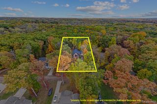 4648 Oak Lane, Whitmore Lake, MI 48189