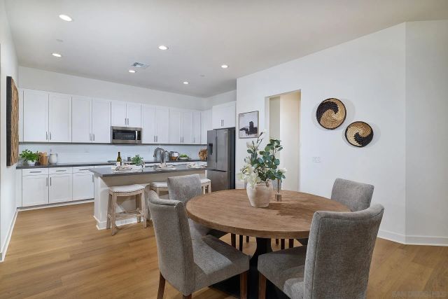 793 Michael Ct, Vista, CA 92081