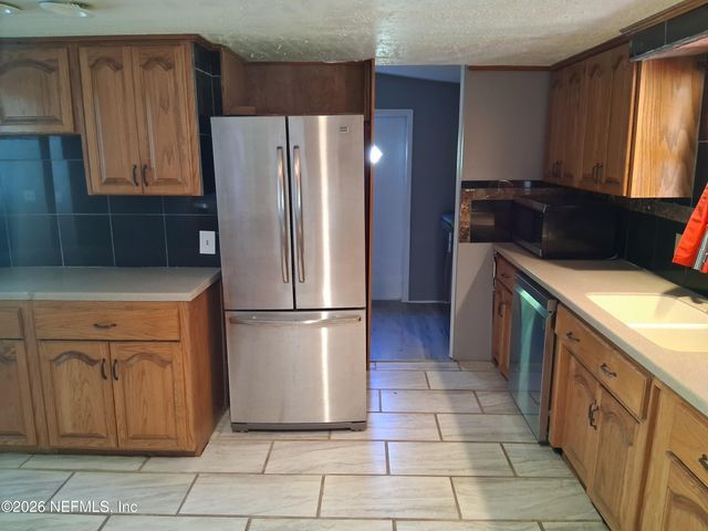 86718 PAGES DAIRY Road, Yulee, FL 32097