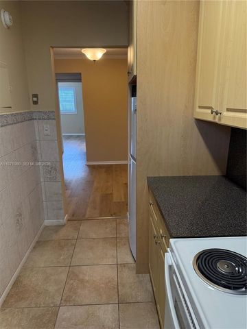 1425 Arthur Street 315B, Hollywood, FL 33020