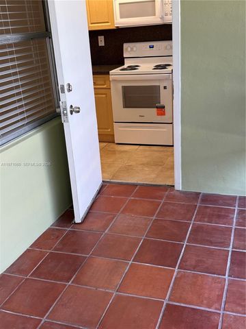 1425 Arthur Street 315B, Hollywood, FL 33020