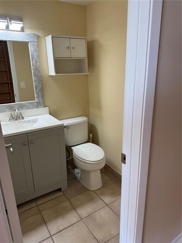 1425 Arthur Street 315B, Hollywood, FL 33020