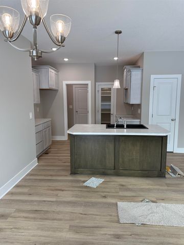 2333 S Saddle Cir, Wichita, KS 67235