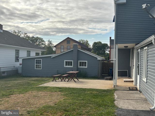 207 MARKET ST, Lewisberry, PA 17339
