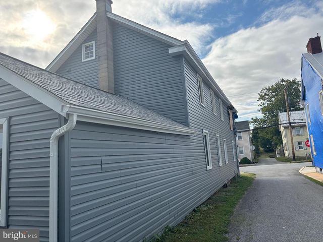207 MARKET ST, Lewisberry, PA 17339