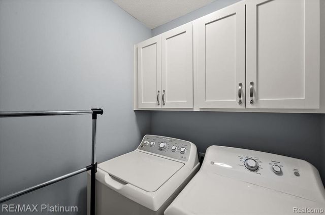 606 Kimball Street, Howell, MI 48855