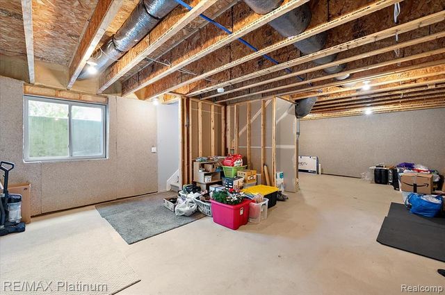 606 Kimball Street, Howell, MI 48855